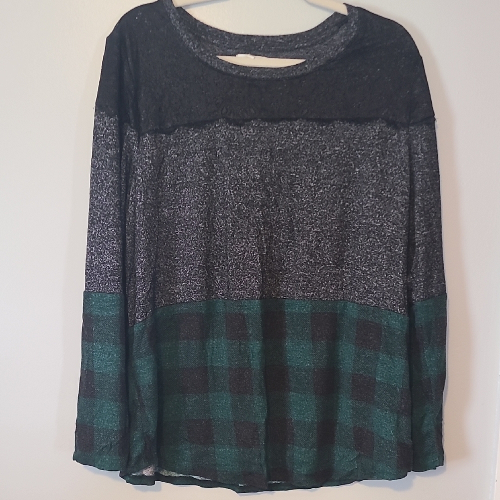 Stylish Black Green Lace Plaid Top Maurices Size XXL Lightweight Long Sleeves
